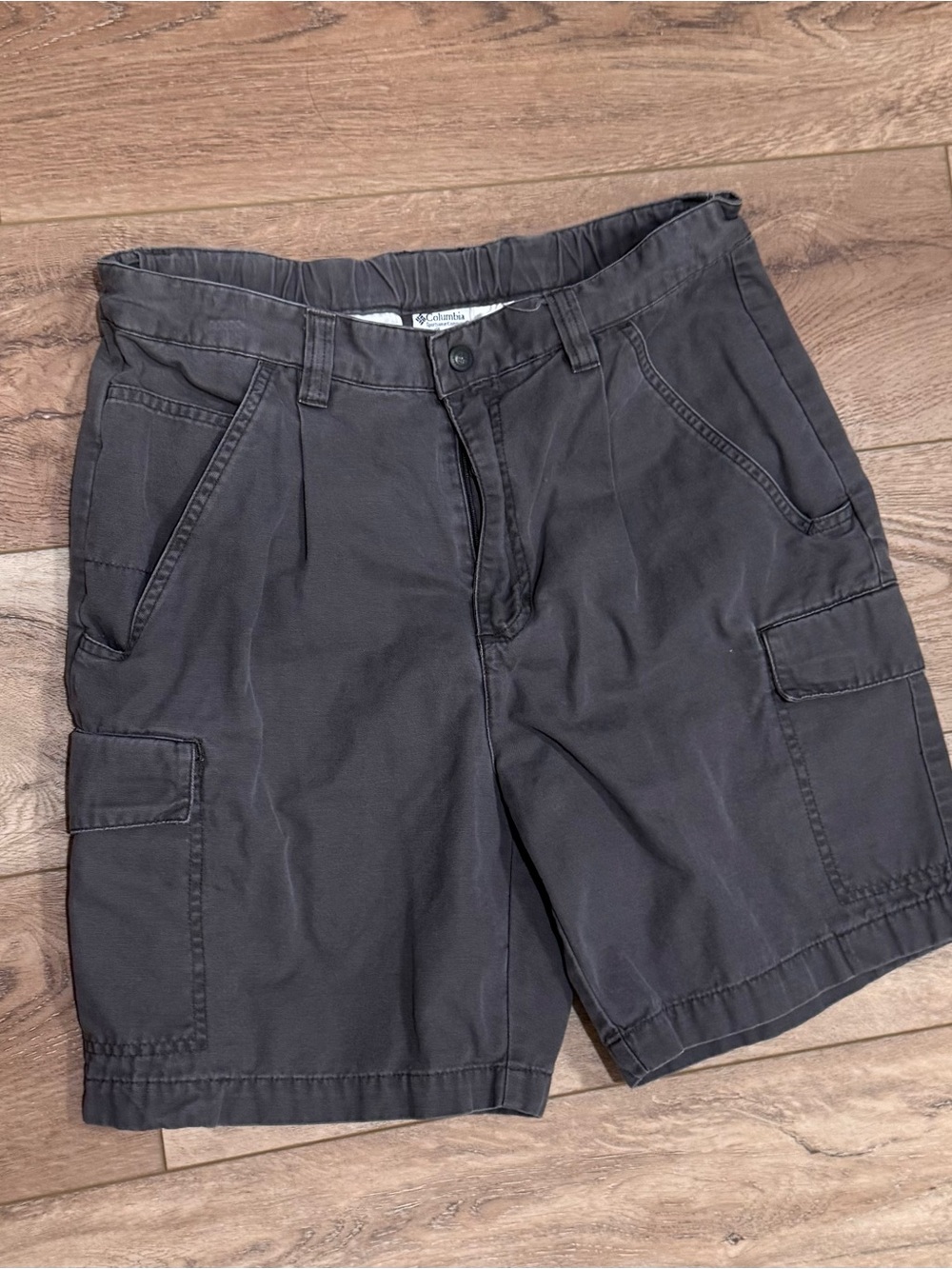 Columbia Men's Charcoal Cargo Shorts